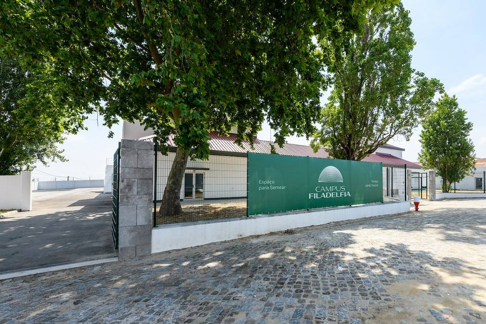 Centro Comunitário em Santa Clara instalado no edifício da antiga escola 66