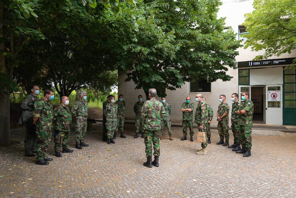 Centro de Vacinação no Pavilhão 3 da Cidade Universitária é operacionalizado por militares da área da saúde