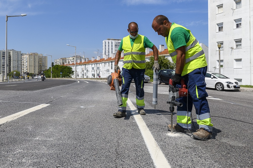 Ciclovia unidirecional na Rua Cidade de Bissau, nos Olivais