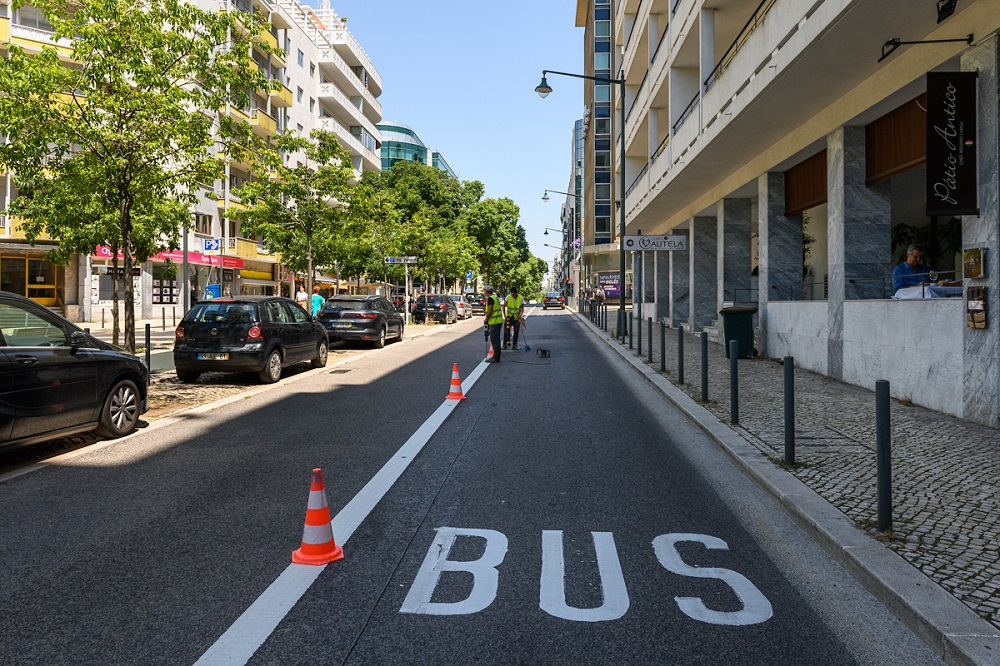 Avenida Duque d'Ávila, entre a Avenida Marquês de Tomar e a Rua de Dona Estefânia