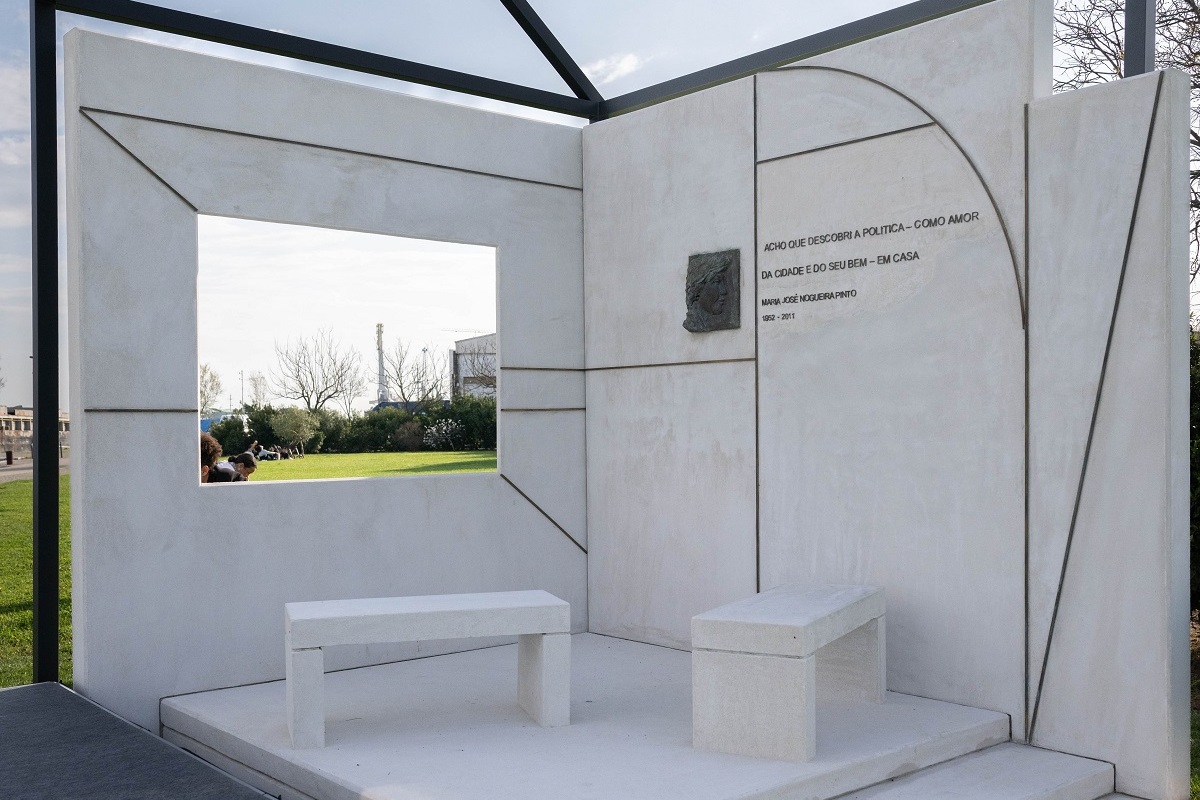 Uma escultura de Rui Sanches presta também homenagem à antiga vereadora da Habitação Social de Lisboa