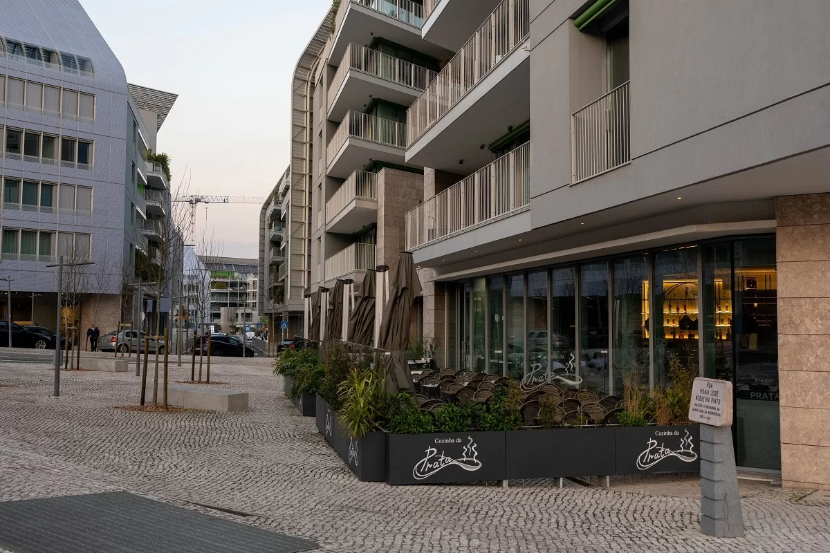  O município aprovou por unanimidade a atribuição do topónimo “Ruaa Maria José Nogueira Pinto” à “Rua B ao Braço de Prata”