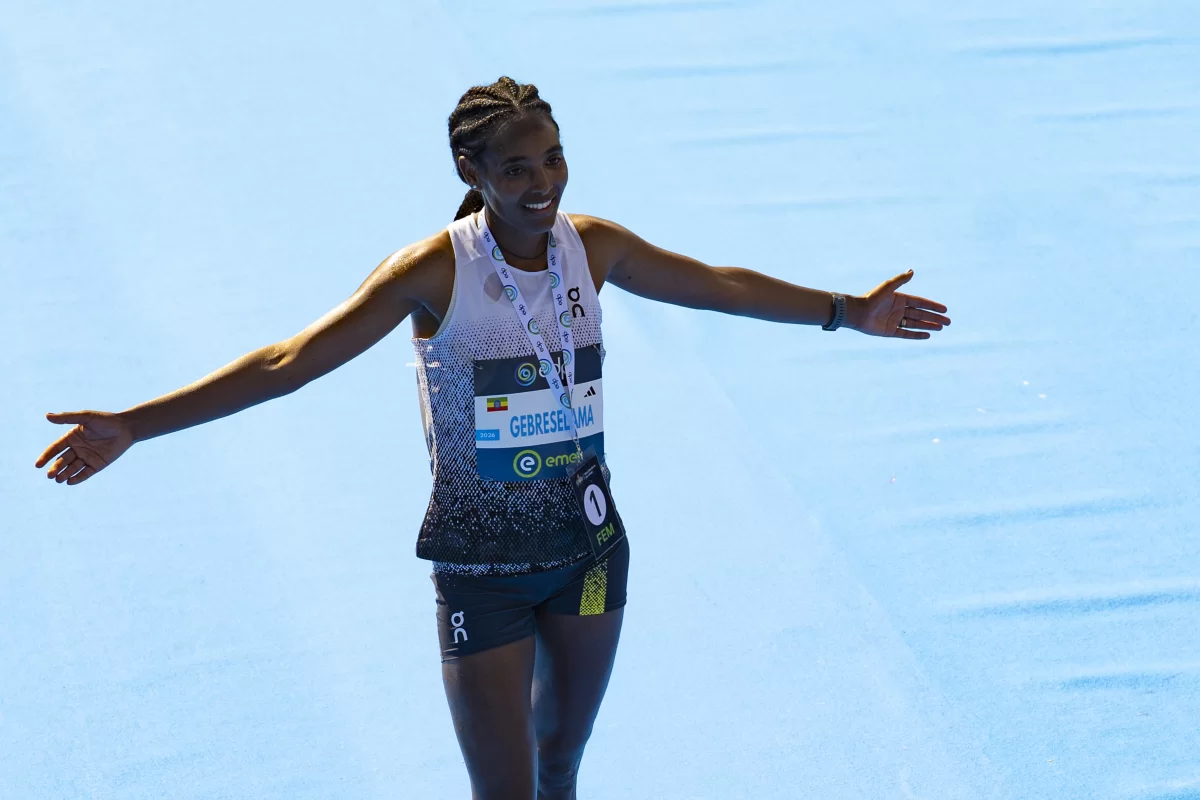 Na prova feminina, Tsigie Gebreselama voltou a vencer em Lisboa, com o tempo de 1:04.48 horas