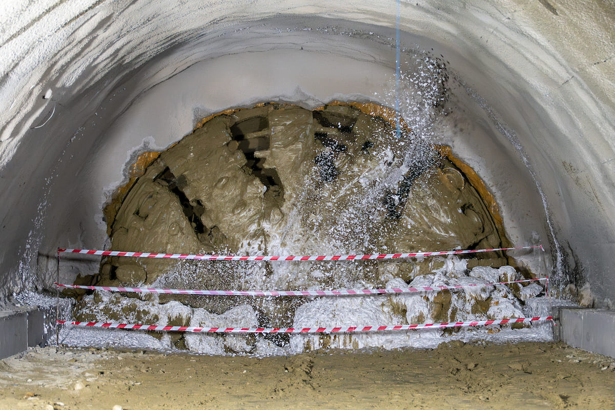 Ao longo de cerca de 5 km, a tuneladora H2OLi retirou 139 980 m3 de terra