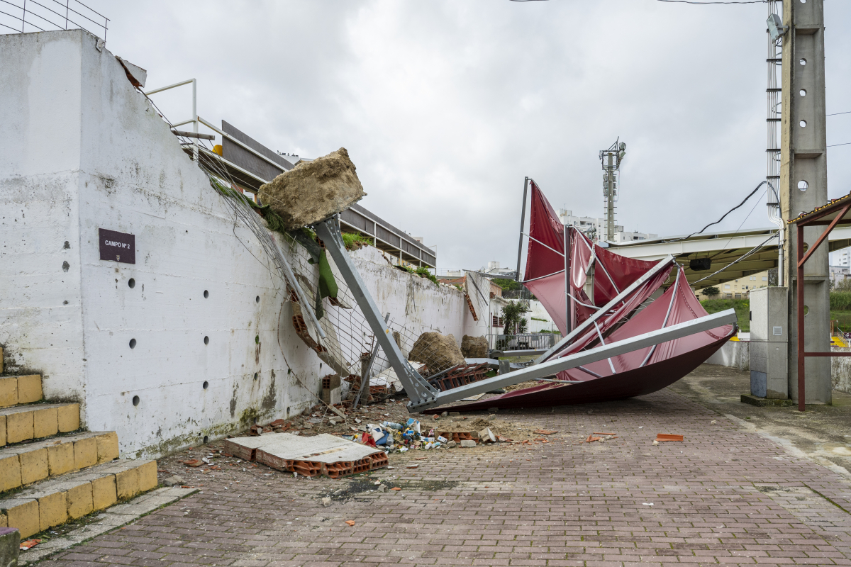Depressão Kristin provoca centenas de ocorrências em Lisboa