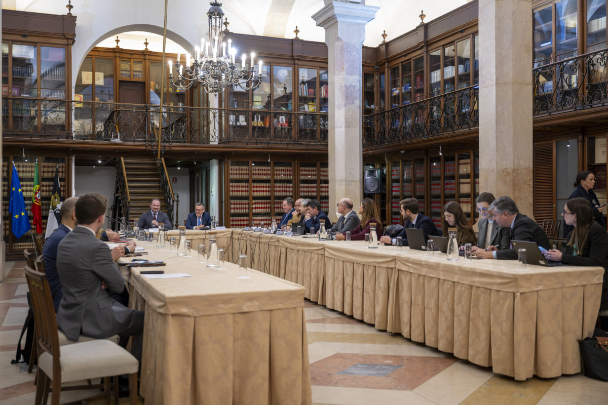 Reunião com especialistas em Habitação - Sala do Arquivo dos Paços do Concelho de Lisboa