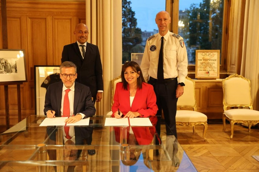 Assinatura de protocolo de cooperação técnico-policial entre Lisboa e Paris - Carlos Moedas e Anne Hidalgo, presidentes dos dois municípios