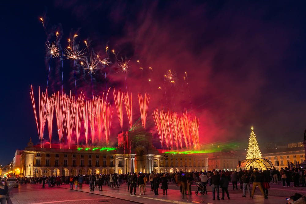 O fogo de artifício na Praça do Comércio