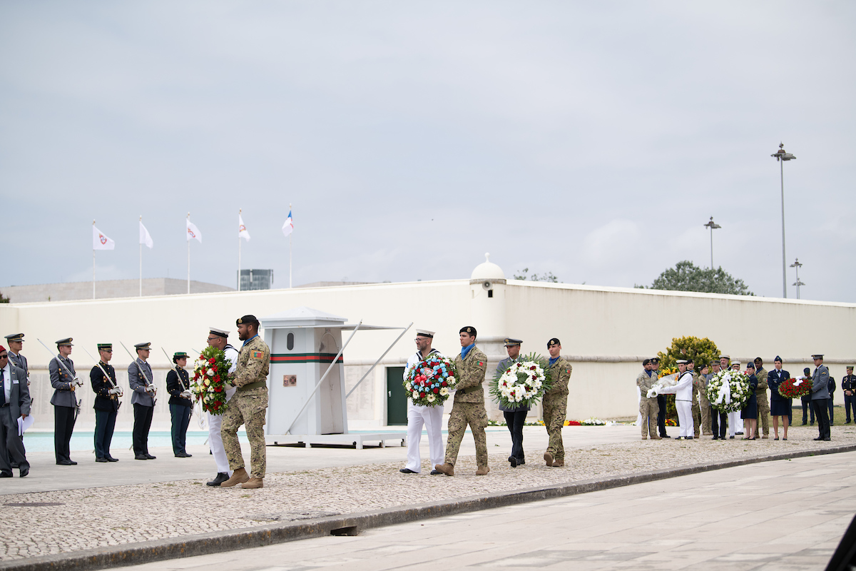 A iniciativa tem como objetivo celebrar o Dia de Portugal e  homenagear todos os que, ao longo da História de Portugal, foram um dia chamados a defender o país