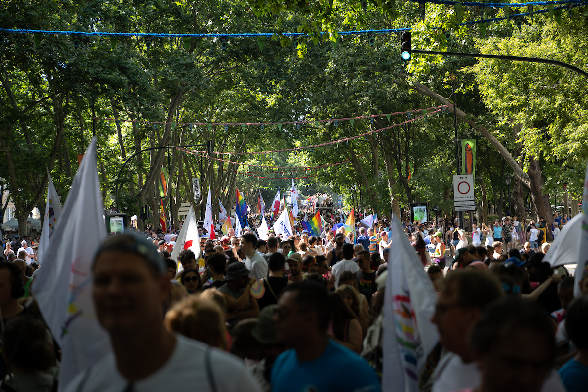 Lisboa acolheu hoje o desfile EuroPride 2025