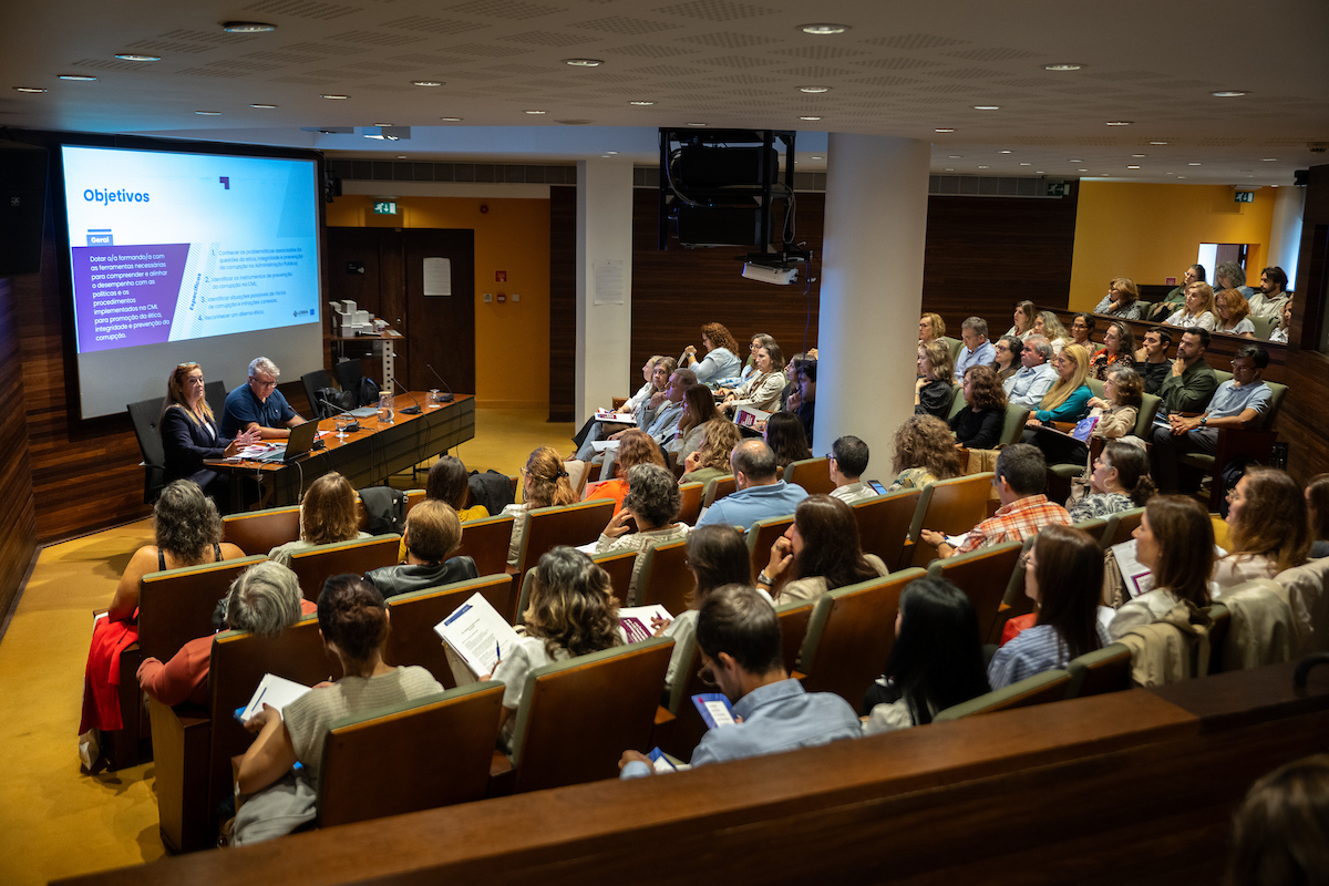 A Câmara Municipal de Lisboa está a realizar um ciclo de formação em Ética, Integridade e Prevenção da Corrupção