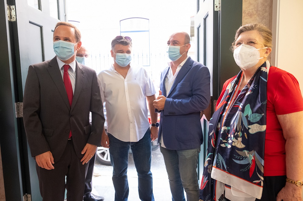 Fernando Medina, Vasco Morgado e Luisa Ducla Soares, na Escola Básica Ducla Soares