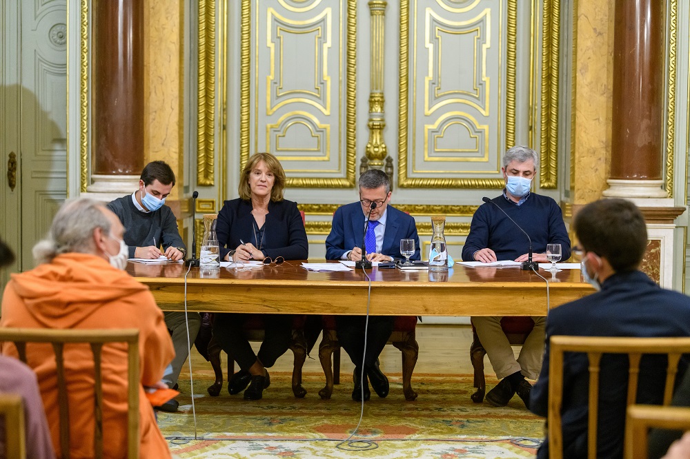 Laurinda Alves, vereadora, e Carlos Moedas, presidente da CML reunem com associações que integram o Conselho Municipal da Juventude