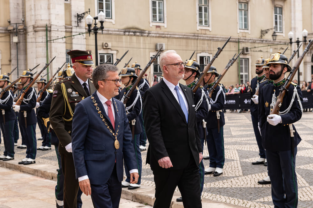 Carlos Moedas e Egils Levits - Praça do Município