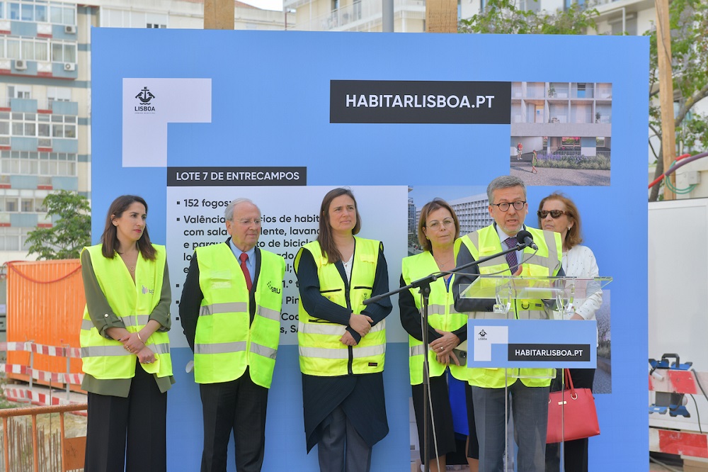 Marina Gonçalves, Daniel Gonçalves, Filipe Roseta, Carlos Moedas - Cerimónia de colocação da primeira pedra de 152 casas em Entrecampos