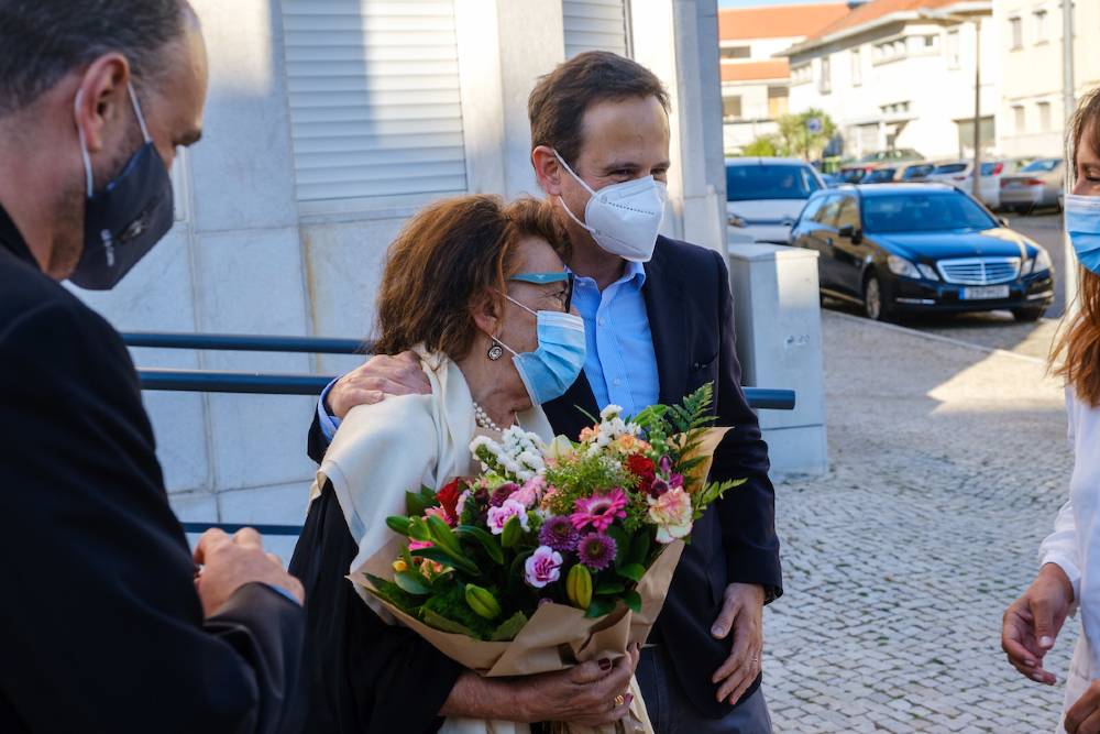 Maria Judite, viúva de Carlos do Carmo, e Fernando Medina