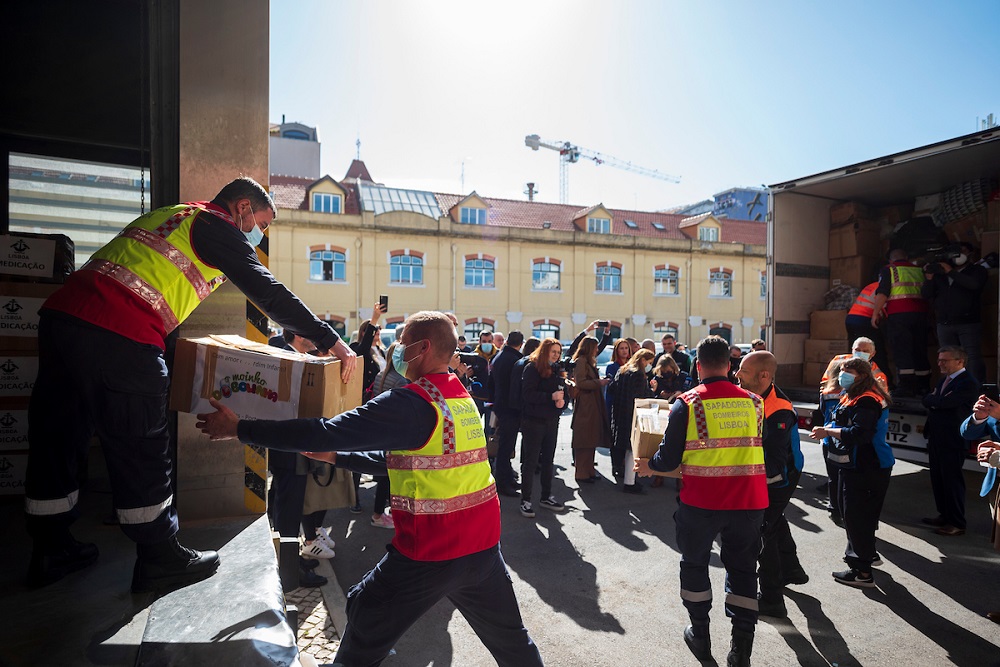 A iniciativa resulta de um trabalho conjunto da Câmara de Lisboa com as juntas de freguesia, embaixada da Ucrânia e privados