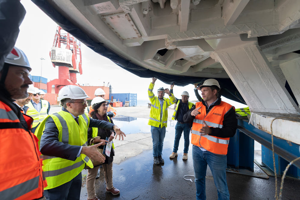 Carlos Moedas, presidente da Câmara Municipal de Lisboa, acompanhou a chegada das peças da Tuneladora ao Terminal do Beato