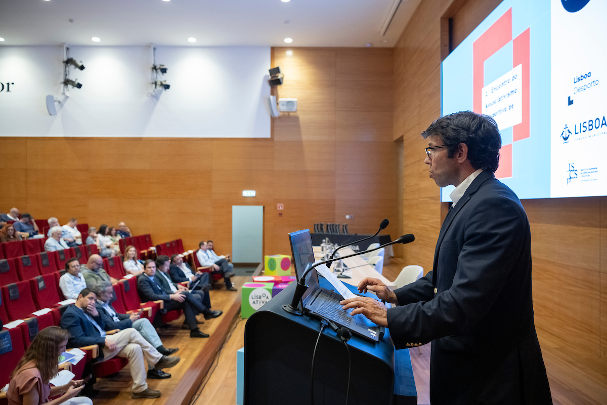 Rui Cordeiro realçou a importância da participação colaborativa para uma política desportiva “mais próxima das realidades locais”