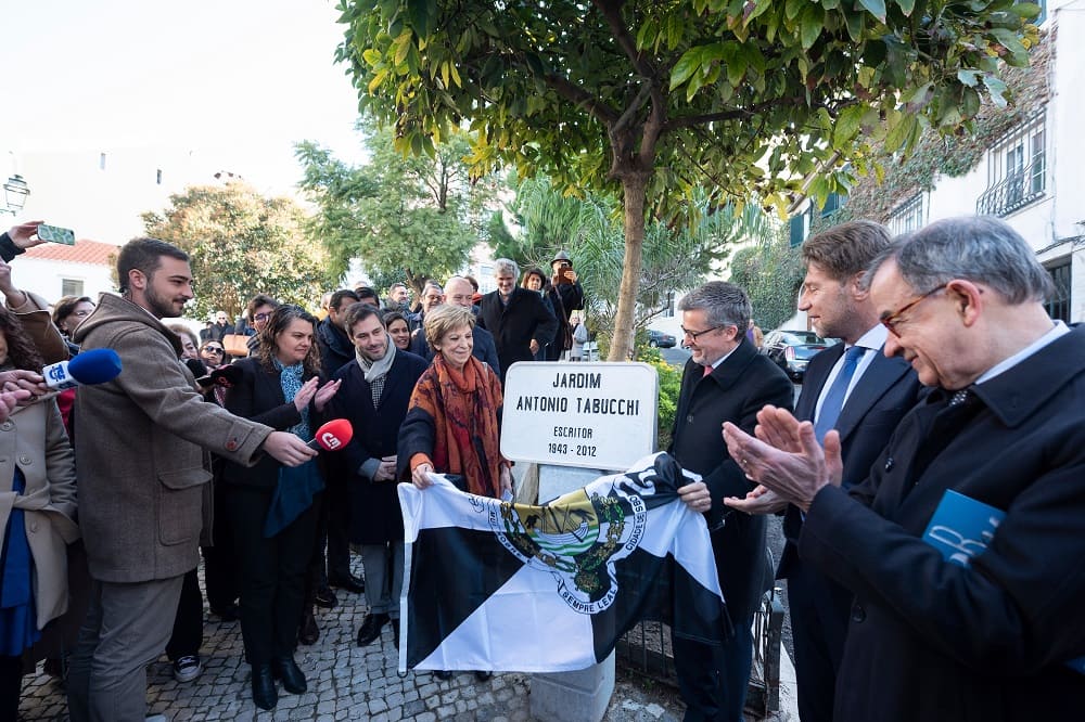 Lisboa presta homenagem a Antonio Tabucchi, com a atribuição do seu nome a um jardim na freguesia da Misericórdia