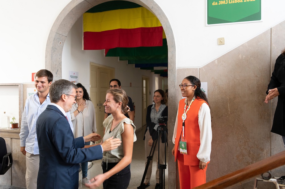 Carlos Moedas visita instalações do comité organizador da Jornada Mundial da Juventude , no Beato