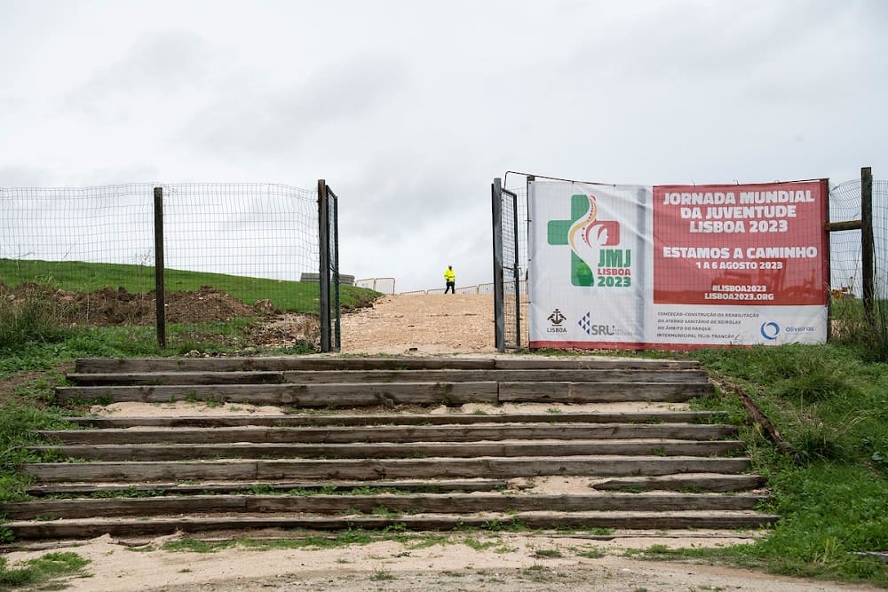 A um ano do início da Jornada Mundial da Juventude, a obra já é visível nos terrenos do Parque Tejo, no Parque das Nações