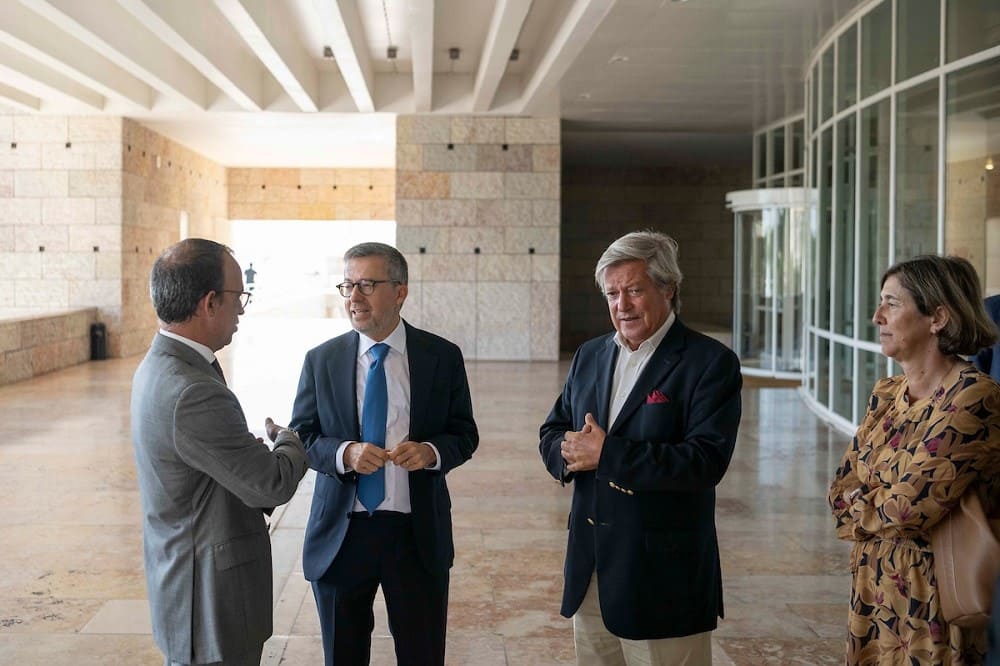 Pedro Adão e Silva, ministro da Cultura, Carlos Moedas, presidente da câmara de Lisboa e Elísio Summavielle, presidente do CCB