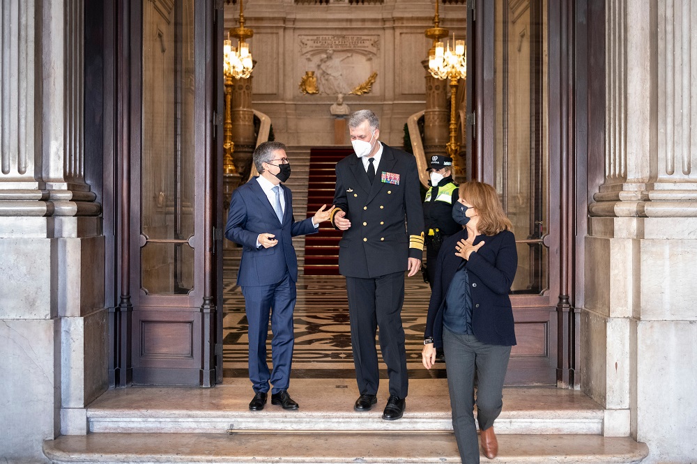 Carlos Moedas, presidente da CML, Henrique Gouveia e Melo, vice-almirante, e Laurinda Alves, vereadora - Paços do Concelho