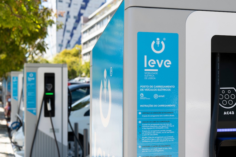 Ilhas de carregamento de veículos elétricos