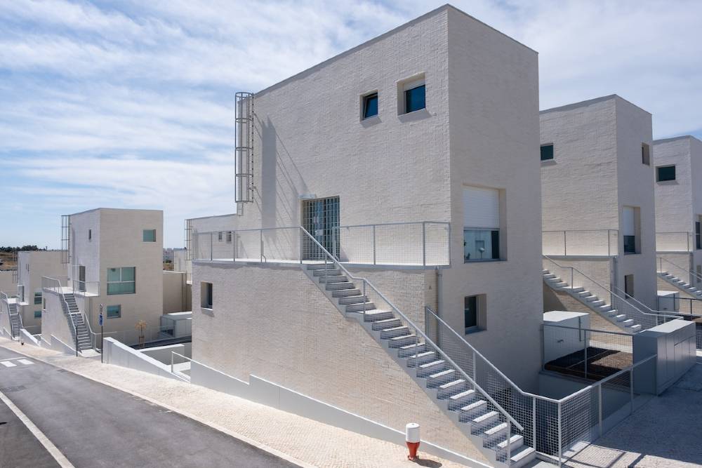 Novas habitações com tipologias evolutivas: casas que crescem com a família