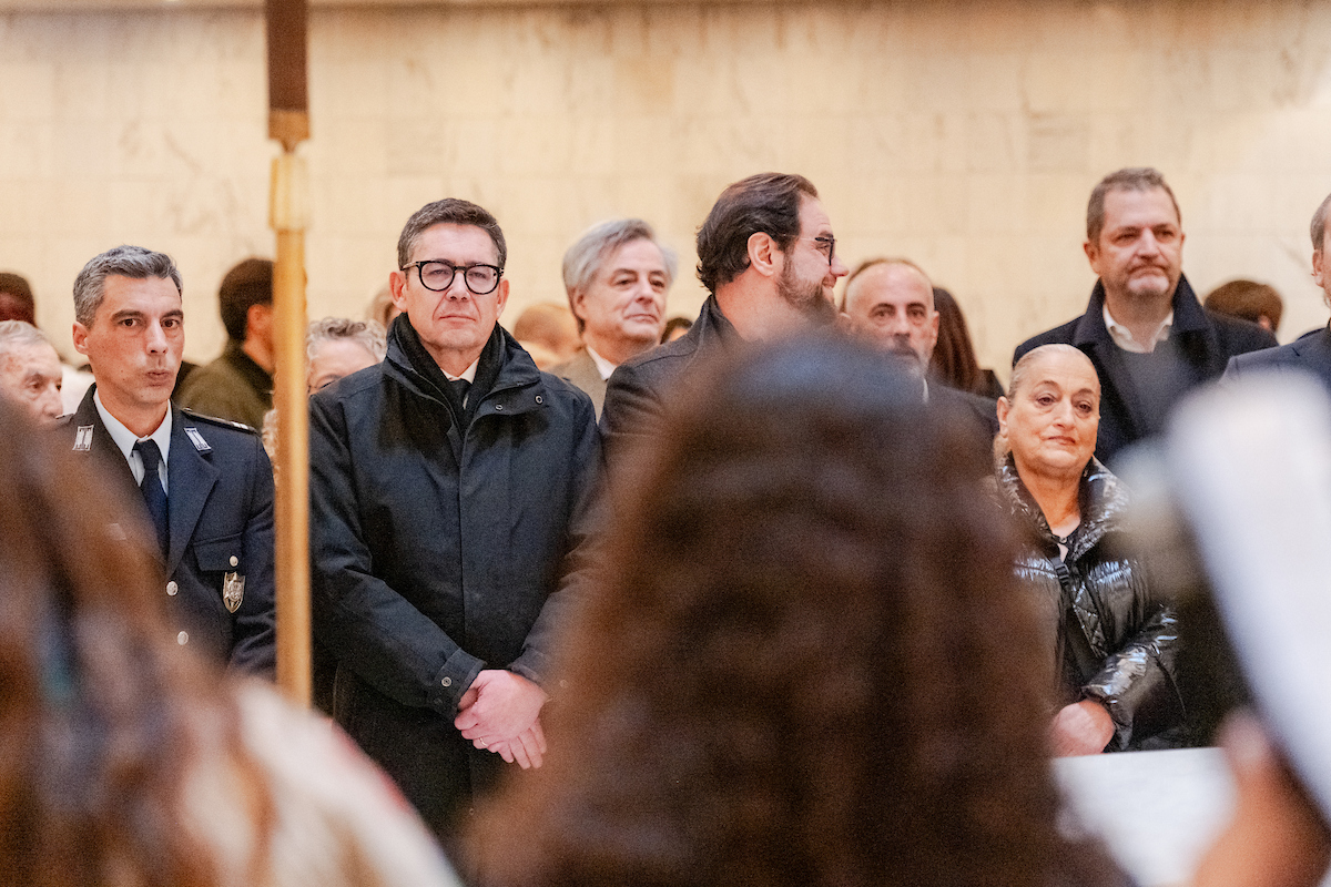 Vasco Moreira Rato, em representação da CML, entregou simbolicamente a chave da igreja ao Patriarca de Lisboa