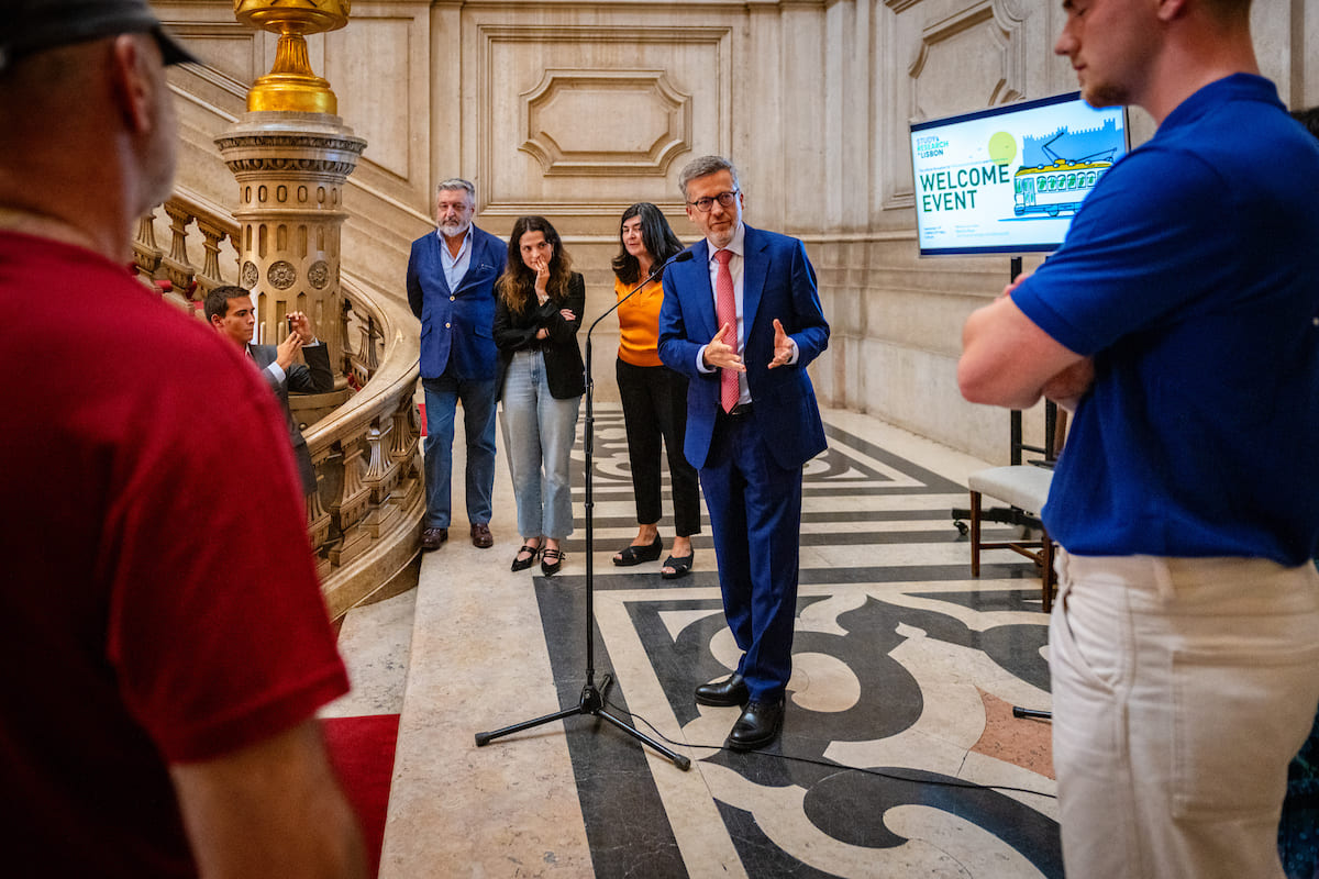 Lisboa, afirmou, quer ser “aquele porto seguro, onde todos têm o direito de fazer o que quer que seja. Existe apenas uma regra: tolerância, moderação, respeito mútuo”