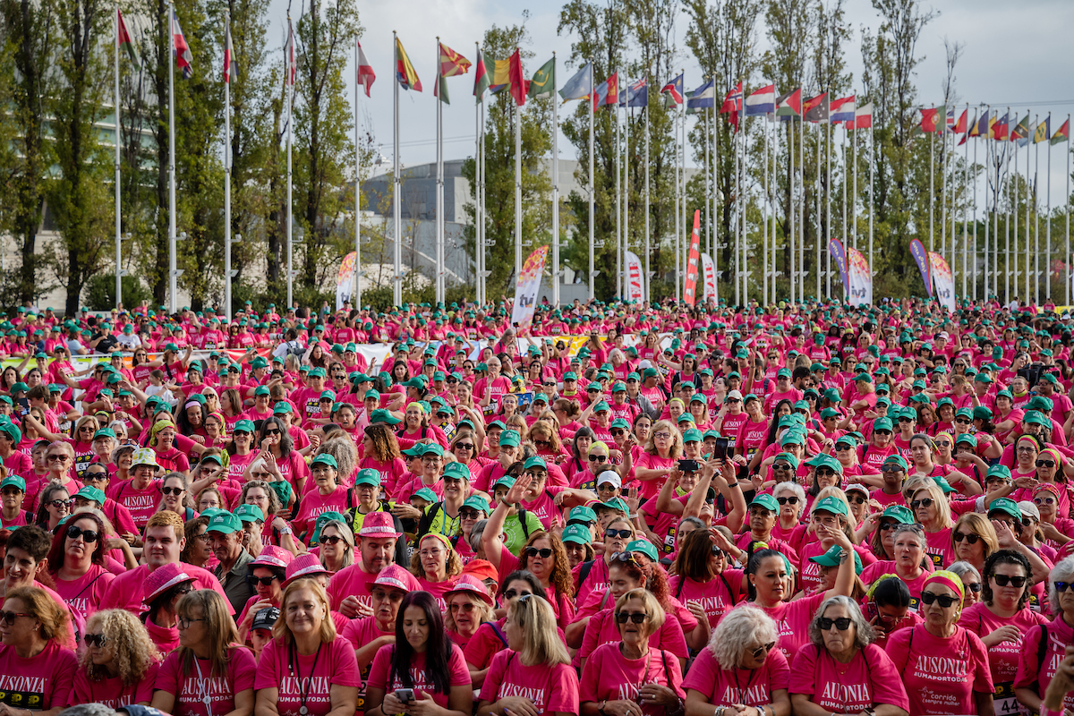A 20ª edição da Corrida Sempre Mulher reuniu cerca de 12 mil participantes A 20ª edição da Corrida Sempre Mulher reuniu cerca de 12 mil participantes
