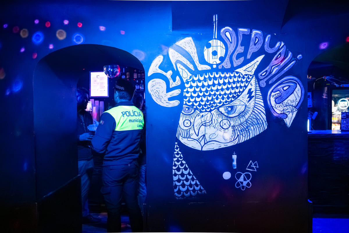 A Polícia Municipal de Lisboa é responsável pela fiscalização, isoladamente ou em articulação com a PSP