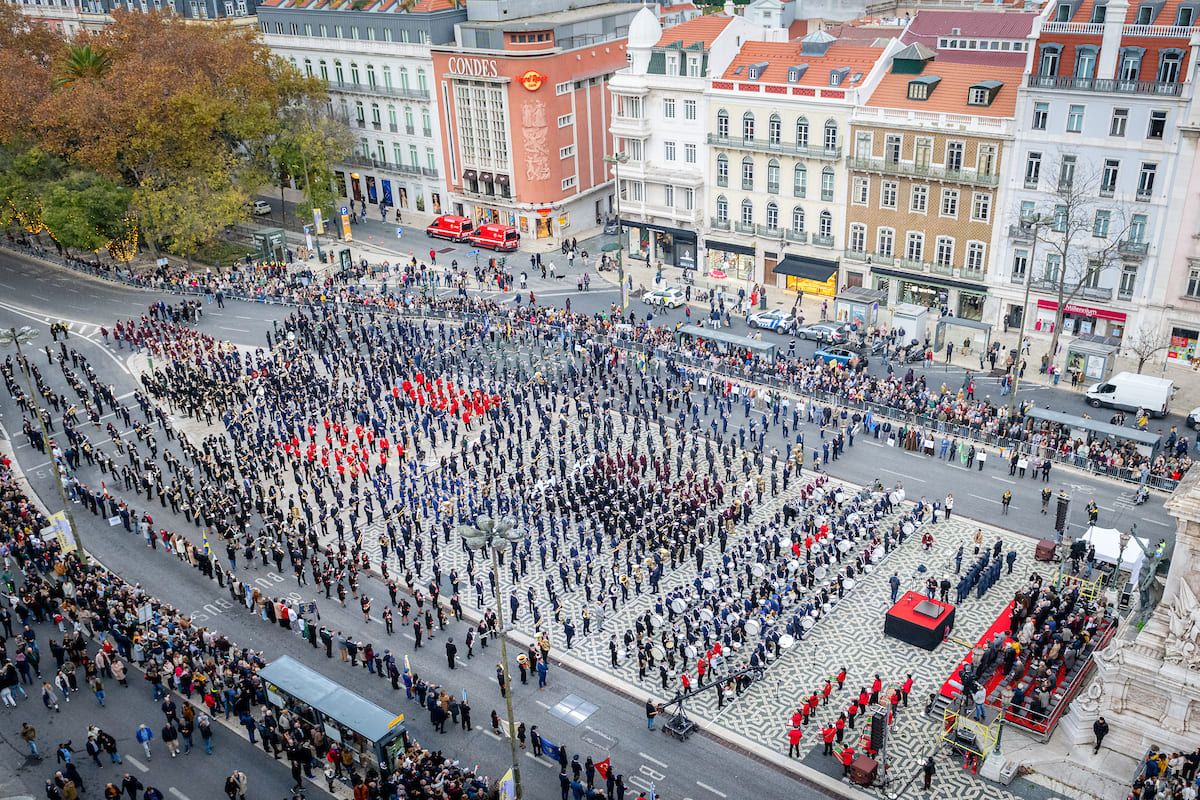 Desfile de Bandas Filarmónicas encerrou comemorações do 1.º de Dezembro - Praça dos Restauradores