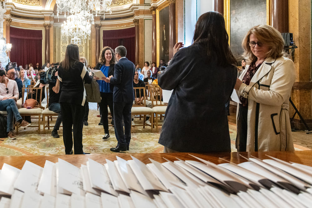 Mais de 100 famílias receberam as chaves das suas novas habitações - Salão Nobre dos Paços do Concelho