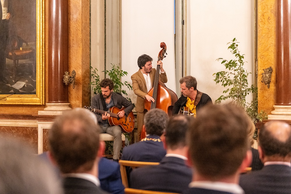 Trio do Hot Clube de Portugal - Receção do Corpo Diplomático no Salão Nobre dos Paços do Concelho