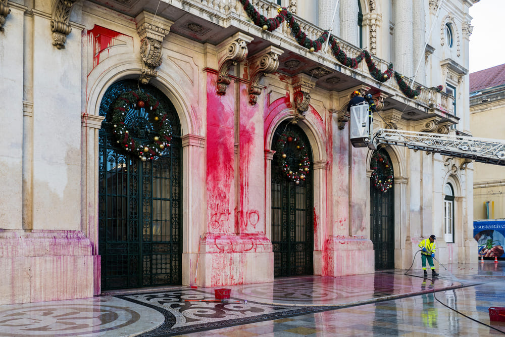 Vandalismo contra fachada da Câmara Municipal de Lisboa