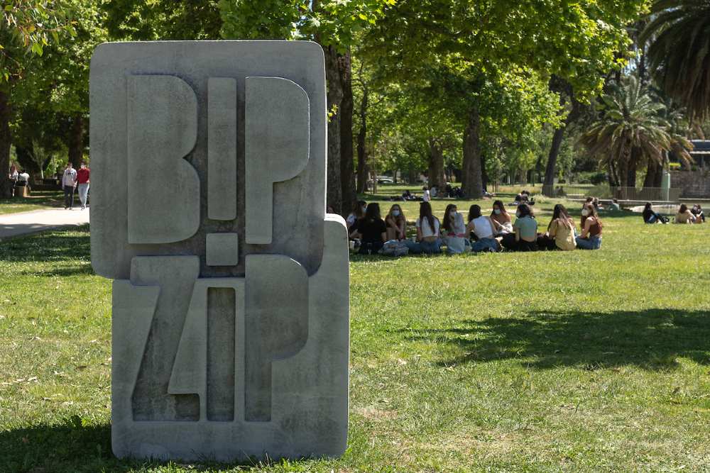 Totem “No Coração a Cidade”, no Jardim Mário Soares Totem “No Coração a Cidade”, no Jardim Mário Soares