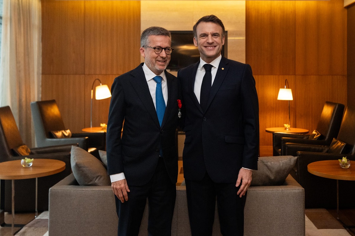 Carlos Moedas condecorado por Emmanuel Macron com a Légion d'honneur