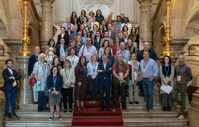 Foto de grupo da Primeira edição do Conselho de Cidadãos - Salão Nobre dos Paços do Concelho