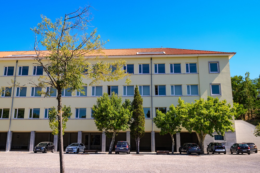 Escola Básica Francisco Arruda, em Alcântara