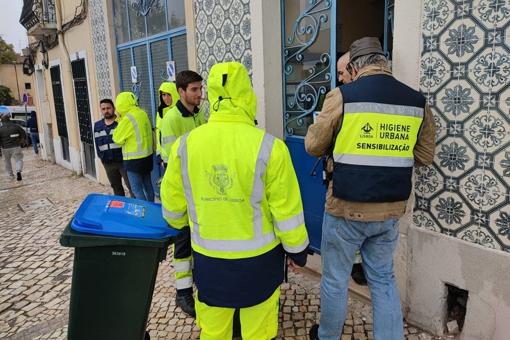 Penha de França tem novo modelo de recolha seletiva porta-a-porta de papel/cartão e embalagens de plástico