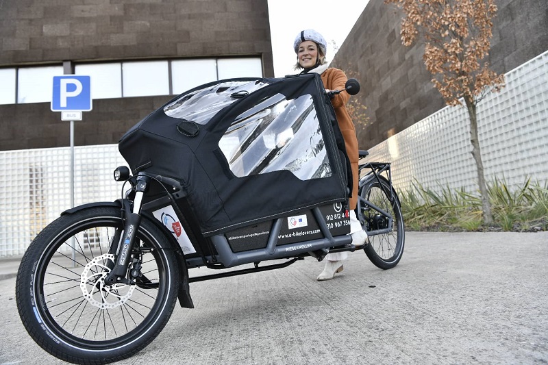 Bicicletas de carga familiares começam a circular no Parque das Nações