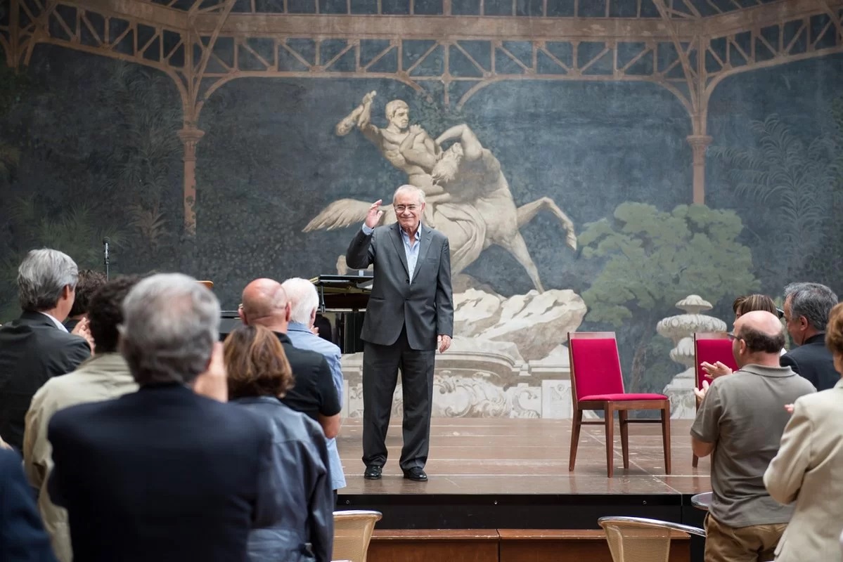 "Senti-me sempre muito bem nesta cidade", disse, em 2016, ao receber a Medalha Municipal de Mérito Cultural de Lisboa