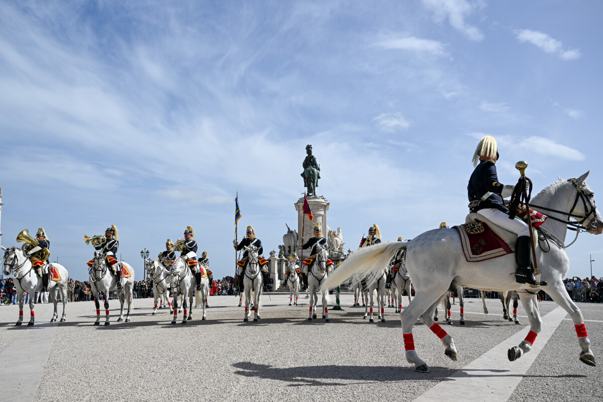 A atuação foi protagonizada por 19 elementos da Charanga a Cavalo da Unidade de Segurança e Honras de Estado da GNR