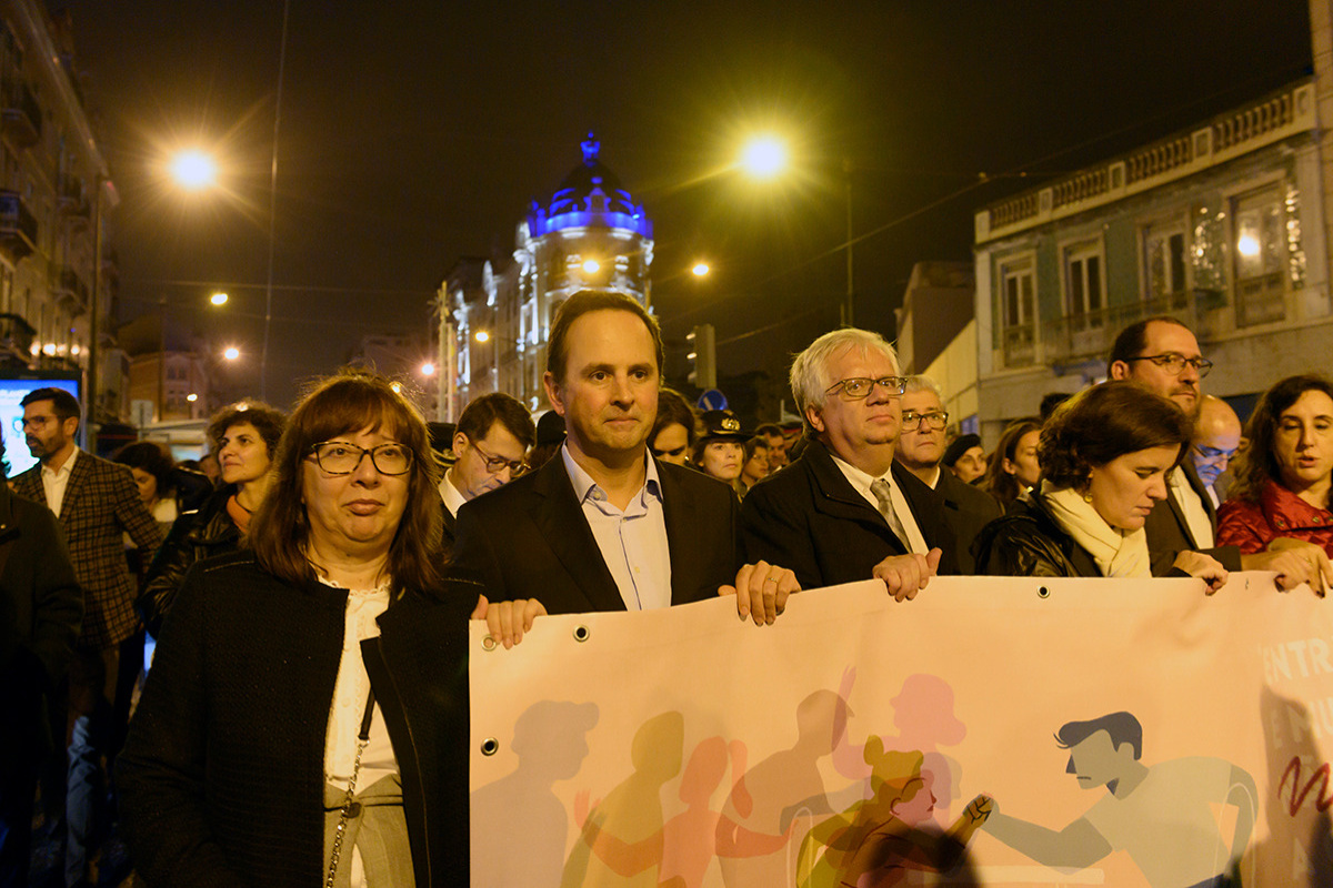 Susana Amador, Fernando Medina, Eduardo Cabrita e Mariana Vieira da Silva na marcha em Lisboa no Dia Internacional pela Eliminação da Violência contra as Mulheres