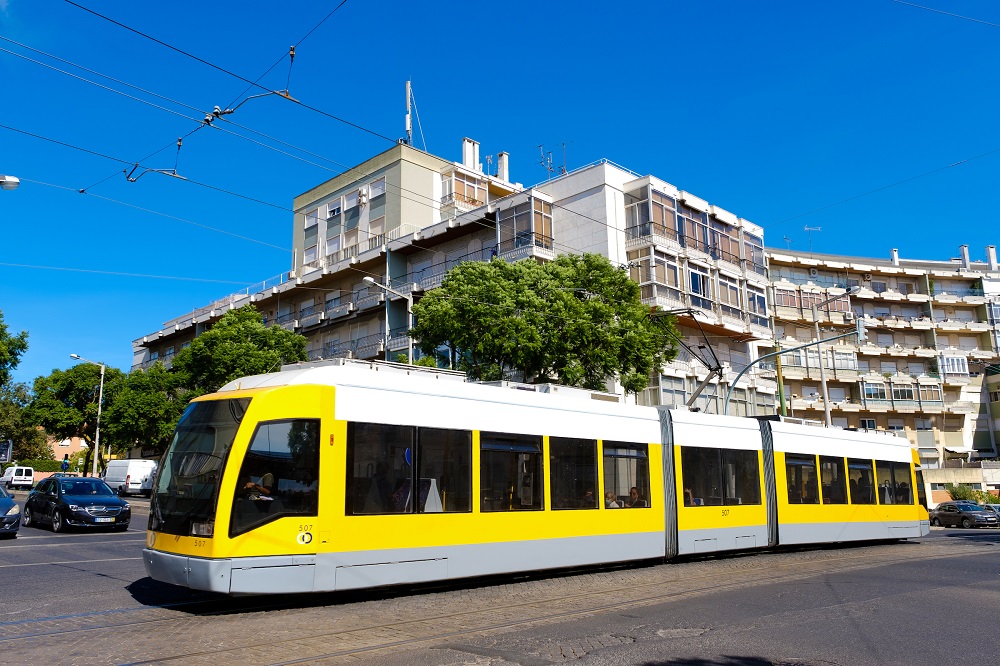 Metro ligeiro de superfície vai ligar​ Lisboa, Oeiras e Loures