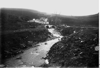 Alcântara stream near the Tarujo bridge [c. 1912]
