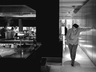 Chef Marlene na sua cozinha à espreita 